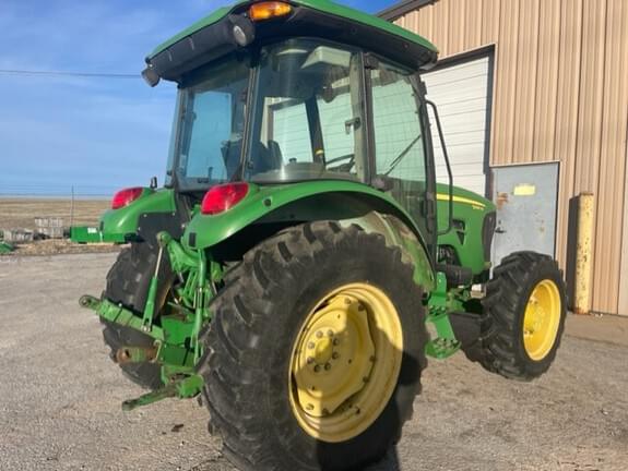 Image of John Deere 5085M equipment image 1
