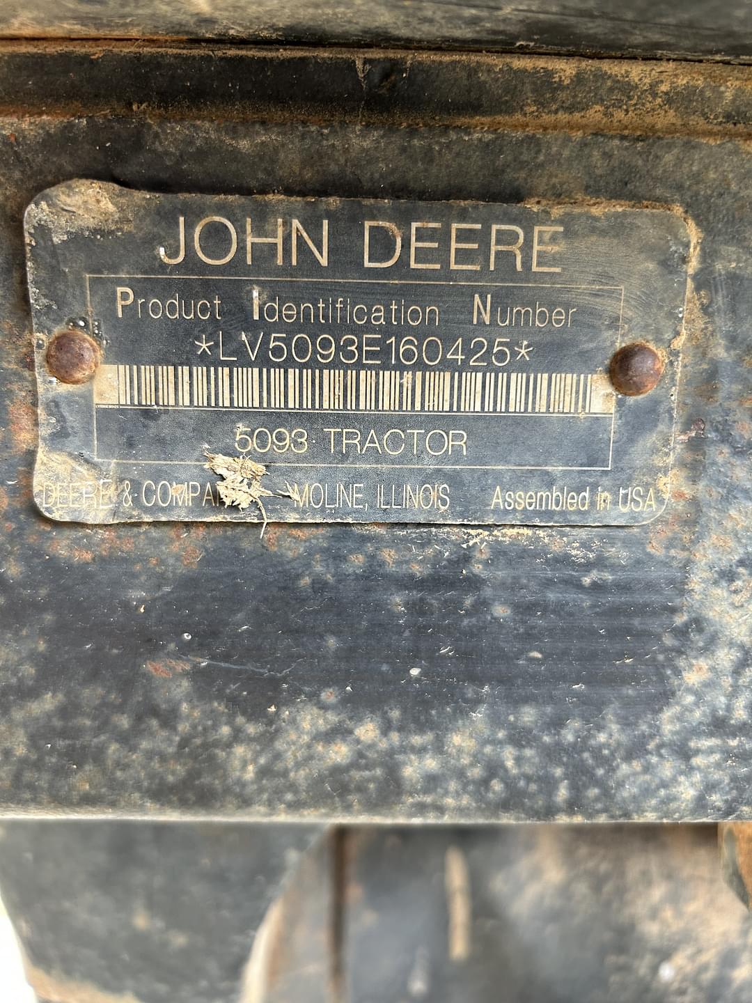 Image of John Deere 5093E Image 1