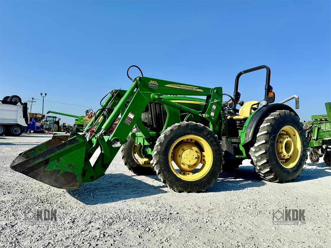 Image of John Deere 5095M Primary image