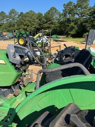 Image of John Deere 5095M equipment image 4