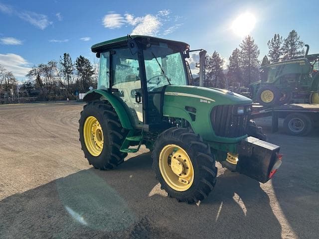 Image of John Deere 5095M equipment image 3