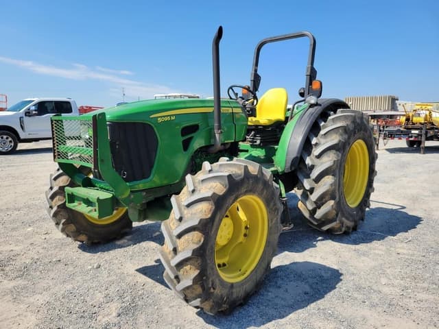 Image of John Deere 5095M equipment image 1