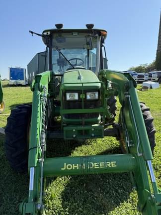Image of John Deere 5101E equipment image 3
