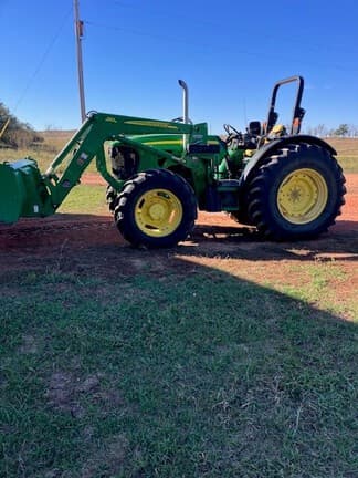 Image of John Deere 5105M equipment image 1