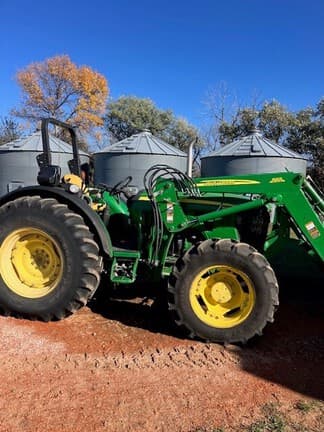Main image John Deere 5105M