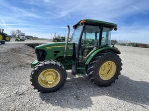 2009 John Deere 5105M Image