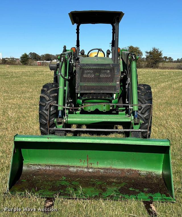 Image of John Deere 5105M equipment image 1