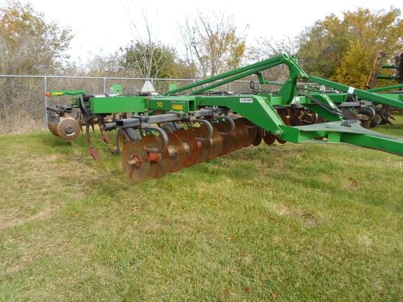 Image of John Deere 512 equipment image 1