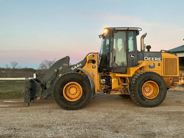 Image of John Deere 544K equipment image 1