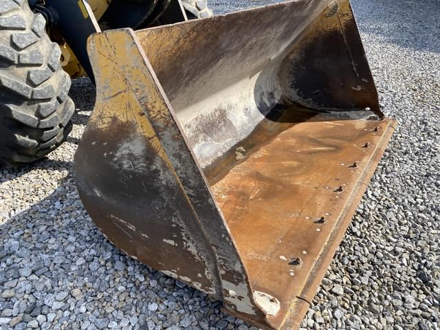 Image of John Deere 544K equipment image 4