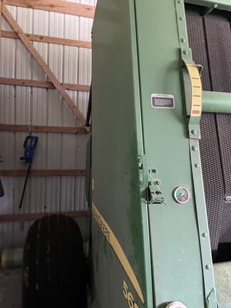 Image of John Deere 568 equipment image 3
