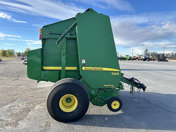 Image of John Deere 568 equipment image 1