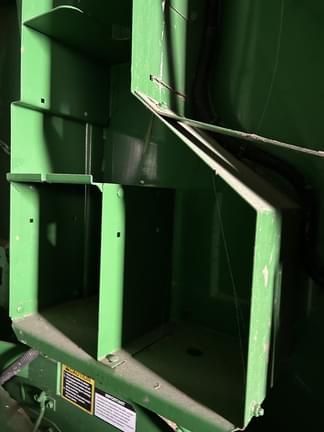 Image of John Deere 568 equipment image 1