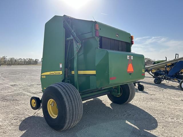 Image of John Deere 568 equipment image 2