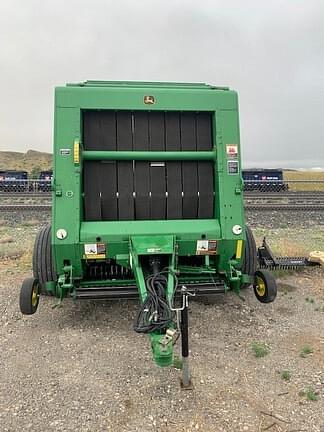 Image of John Deere 568 equipment image 1