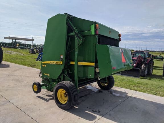 Image of John Deere 568 equipment image 2