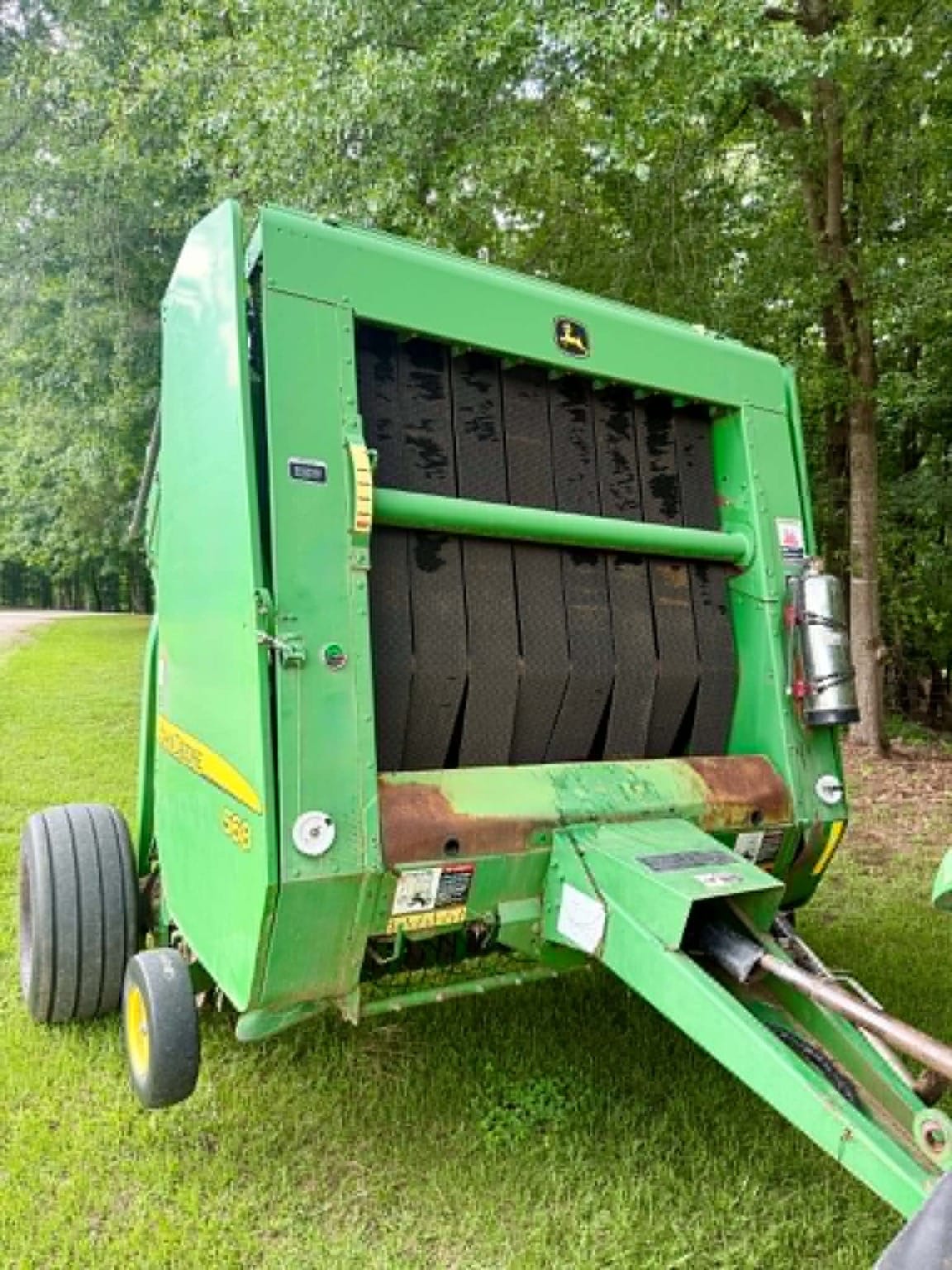 2009 John Deere 568 Equipment Image0