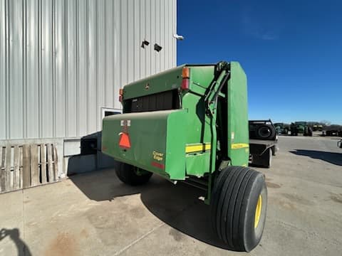 Image of John Deere 568 equipment image 4