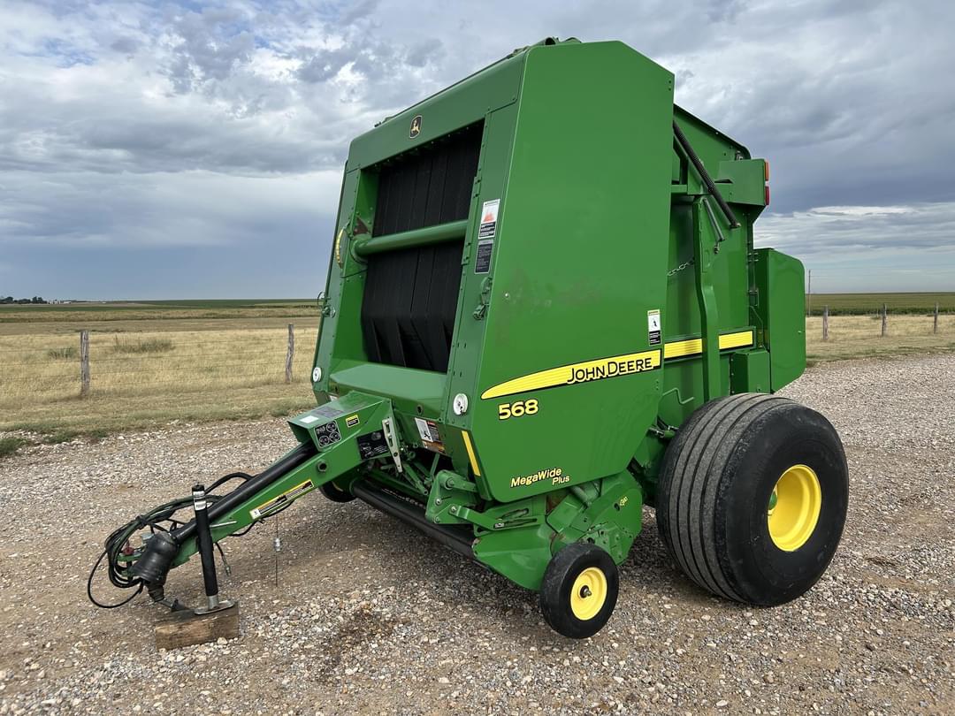 Image of John Deere 568 Primary image