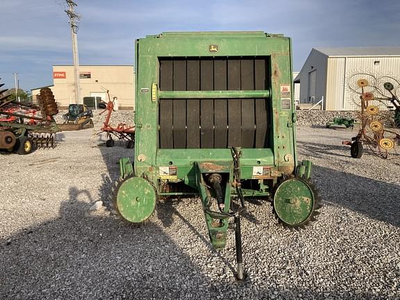 Image of John Deere 568 equipment image 3