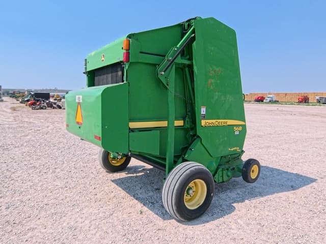 Image of John Deere 568 equipment image 4