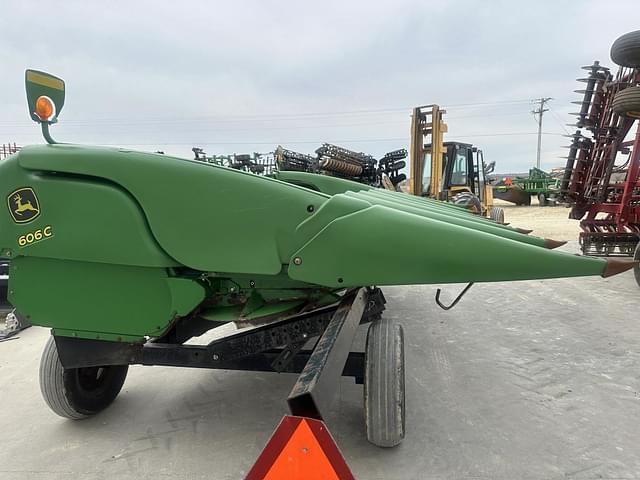 Image of John Deere 606C equipment image 2