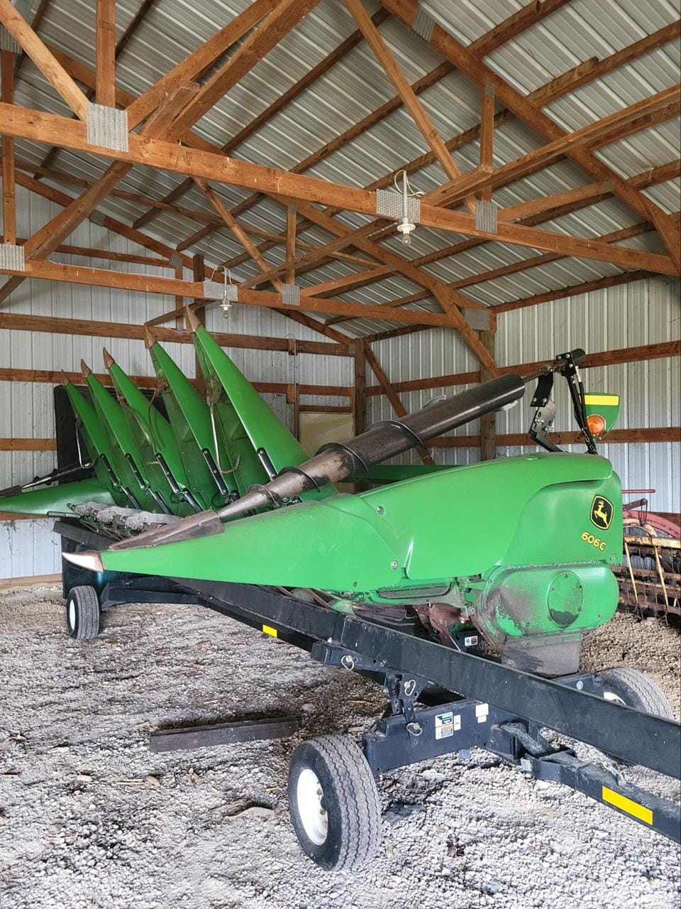 2009 John Deere 606C Equipment Image0