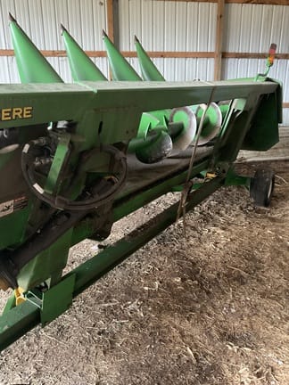 2009 John Deere 606C Equipment Image0