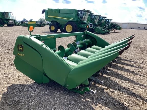 Image of John Deere 606C Primary image