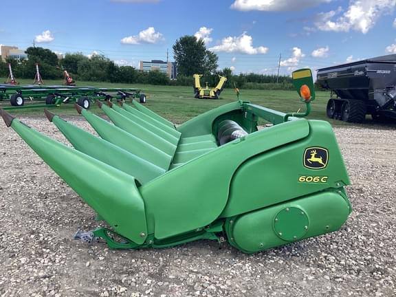 Image of John Deere 606C equipment image 3