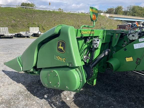 Image of John Deere 606C equipment image 3