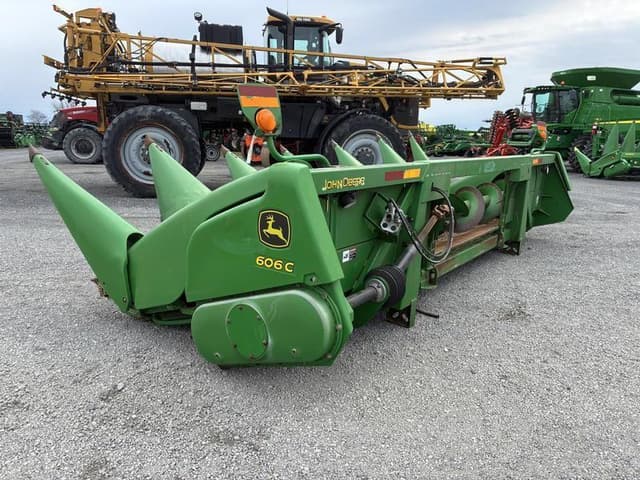 Image of John Deere 606C equipment image 1