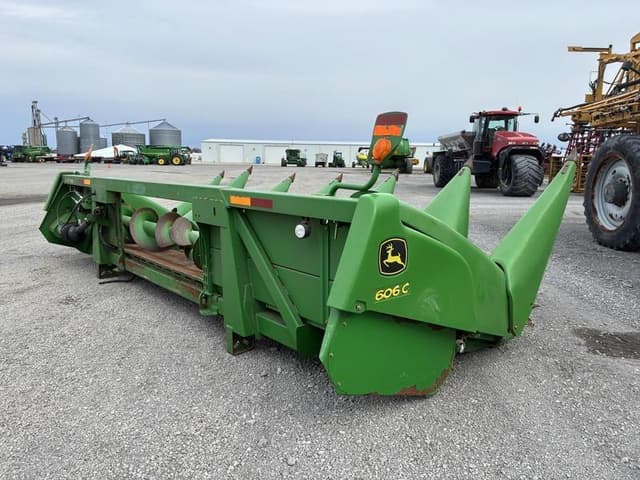 Image of John Deere 606C equipment image 4