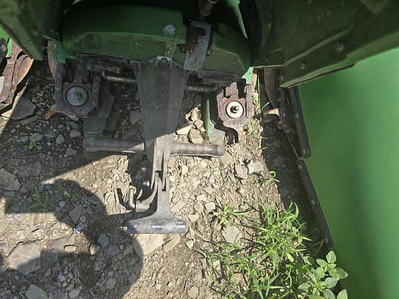 Image of John Deere 606C equipment image 2