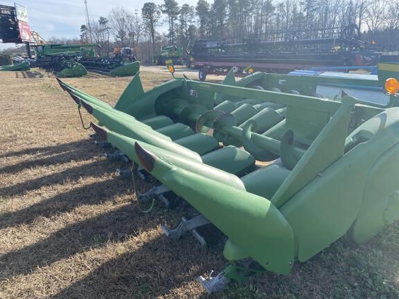 2009 John Deere 606C Equipment Image0