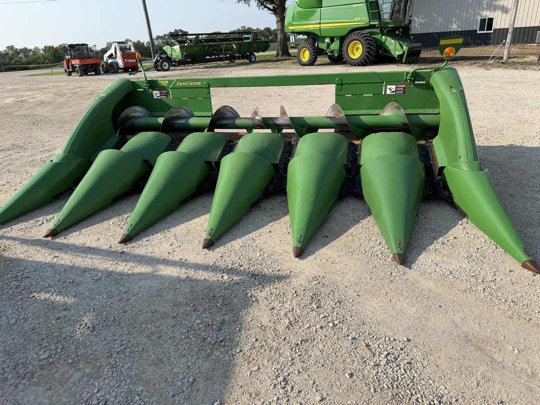 Image of John Deere 606C Primary image