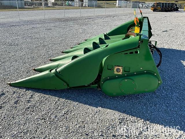 Image of John Deere 606C equipment image 1