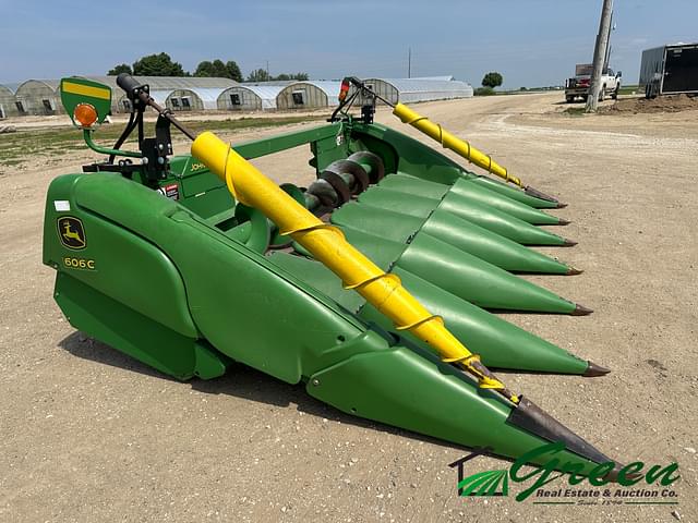 Image of John Deere 606C equipment image 3