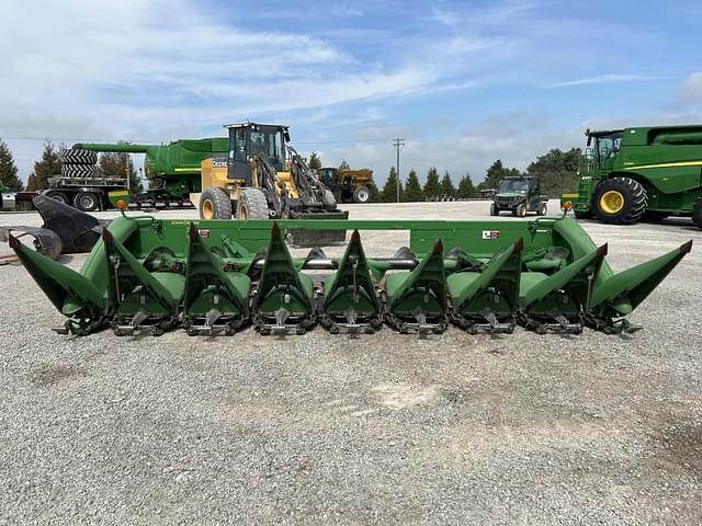 Image of John Deere 608C equipment image 1