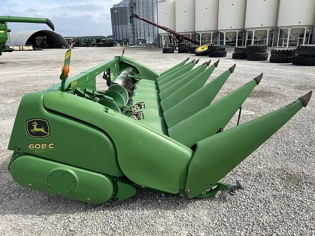 Image of John Deere 608C equipment image 3