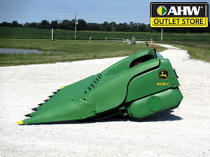 2009 John Deere 608C Image