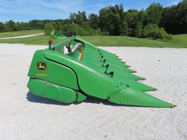 Image of John Deere 608C equipment image 3