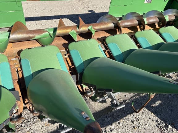 Image of John Deere 608C Image 1