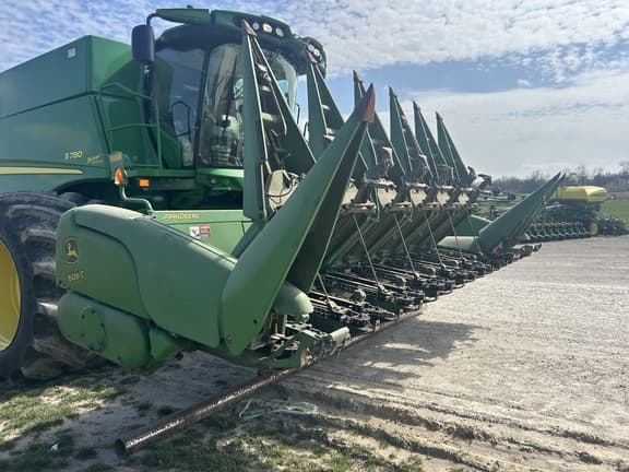 Image of John Deere 608C equipment image 3