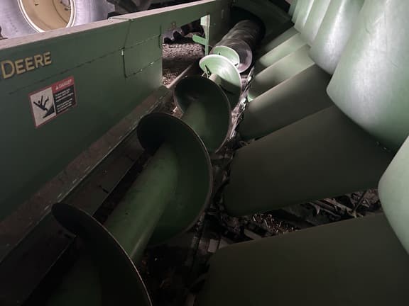 Image of John Deere 608C equipment image 1