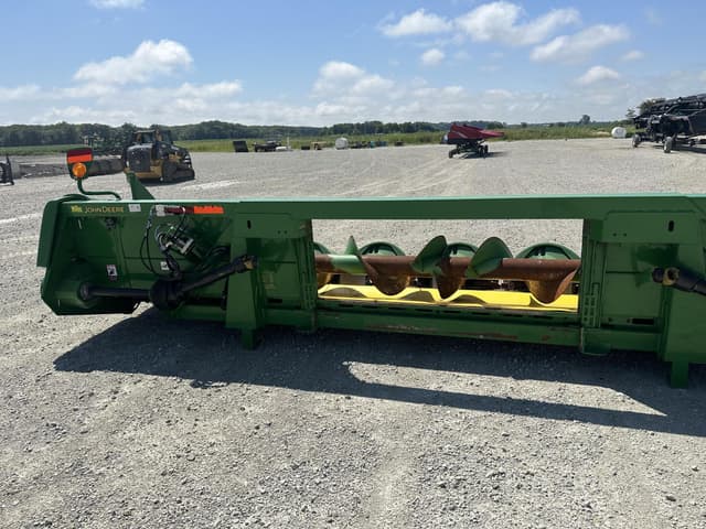 Image of John Deere 608C equipment image 3