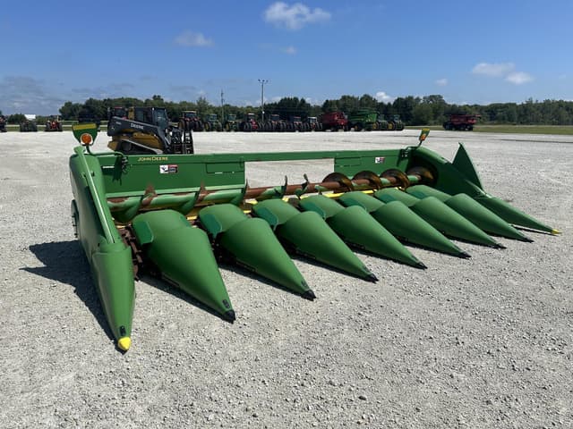 Image of John Deere 608C equipment image 1
