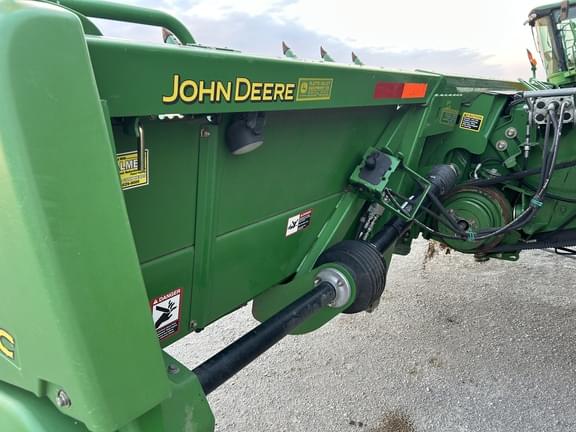 Image of John Deere 608C equipment image 3