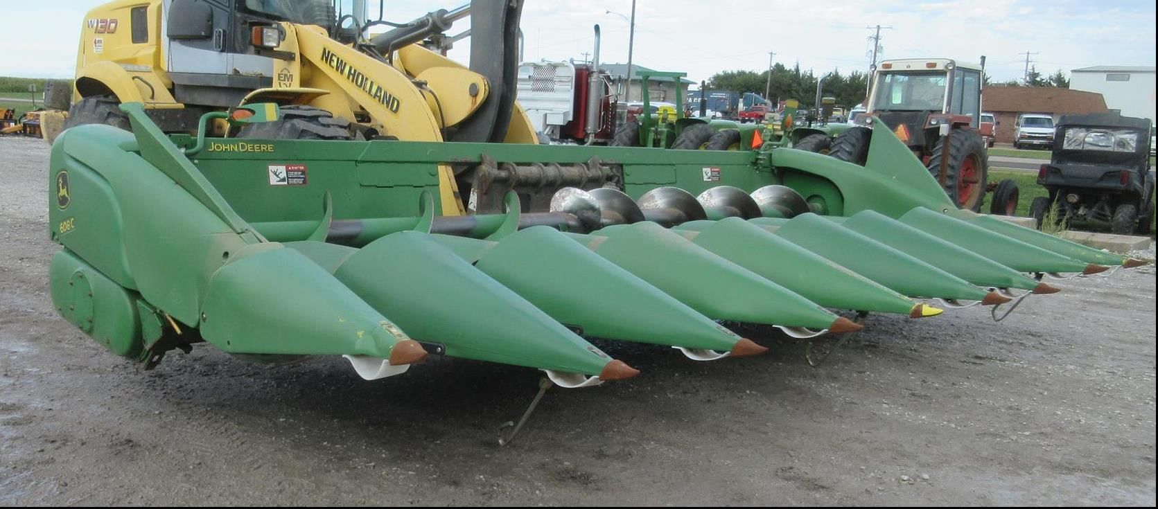 2009 John Deere 608C Equipment Image0