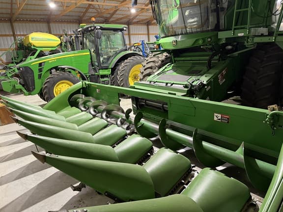Image of John Deere 608C equipment image 1